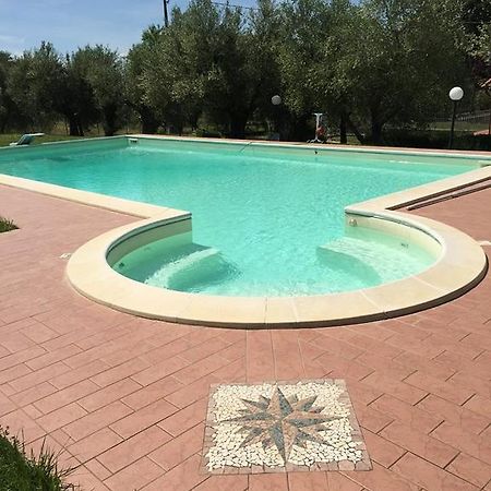 Hostal Le Coccole Del Trasimeno Tuoro sul Trasimeno Exterior foto